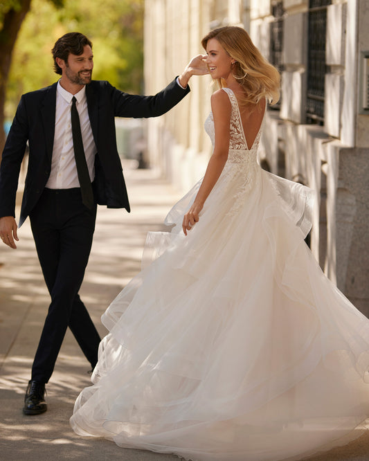 SINDEREL LUNA NOVIAS