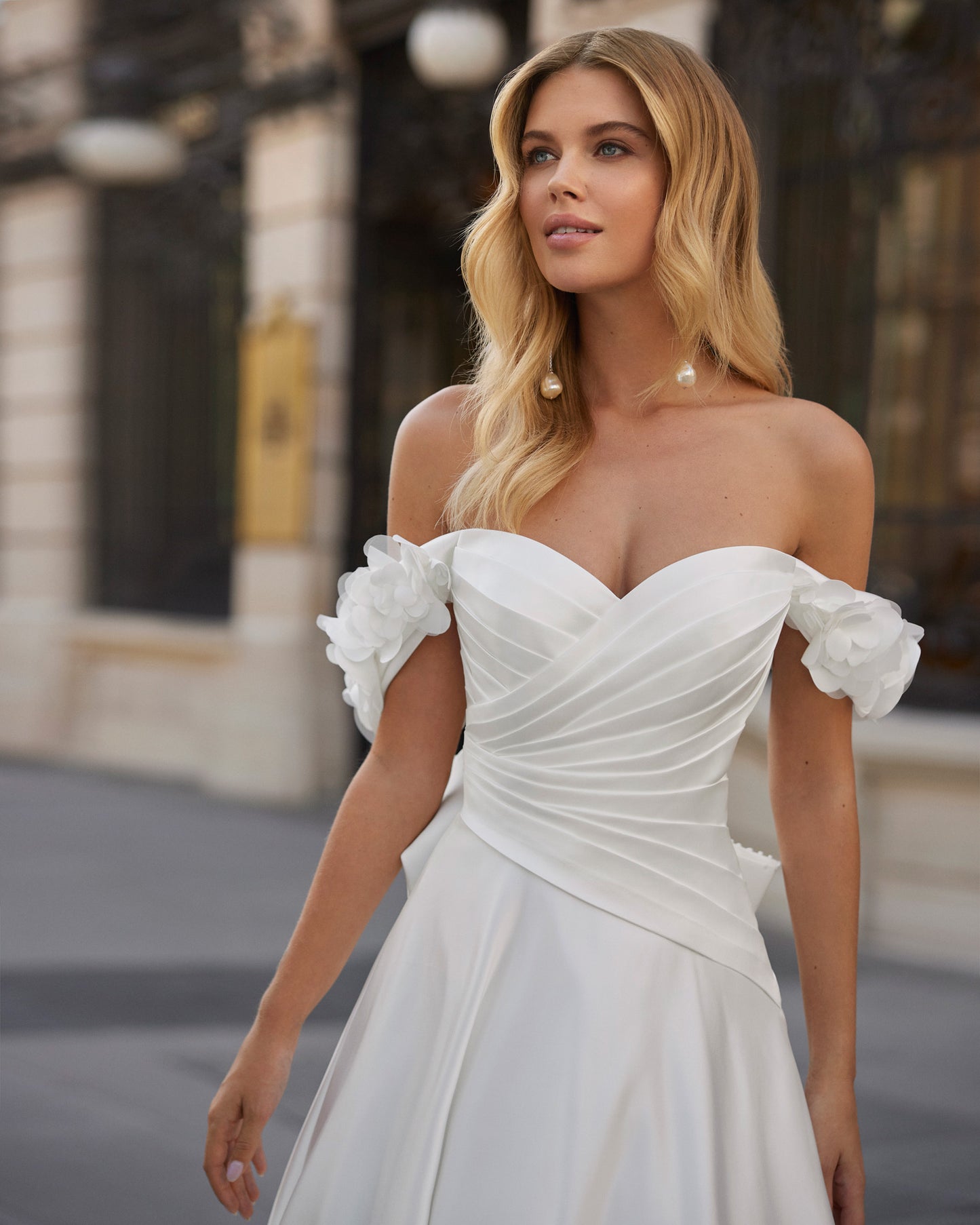 SONNET LUNA NOVIAS