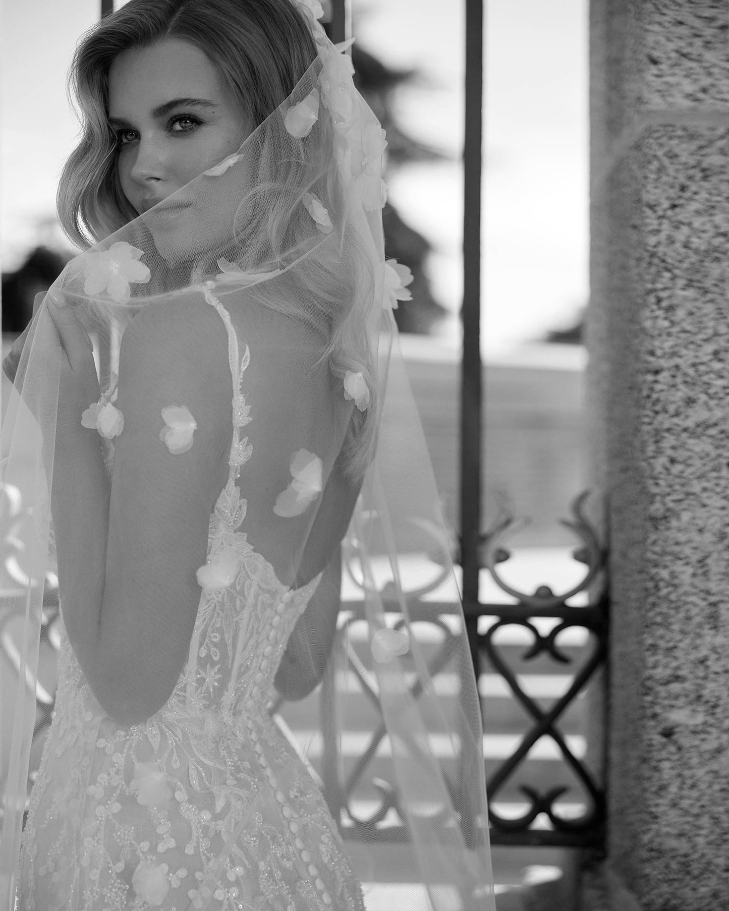 SARENT LUNA NOVIAS