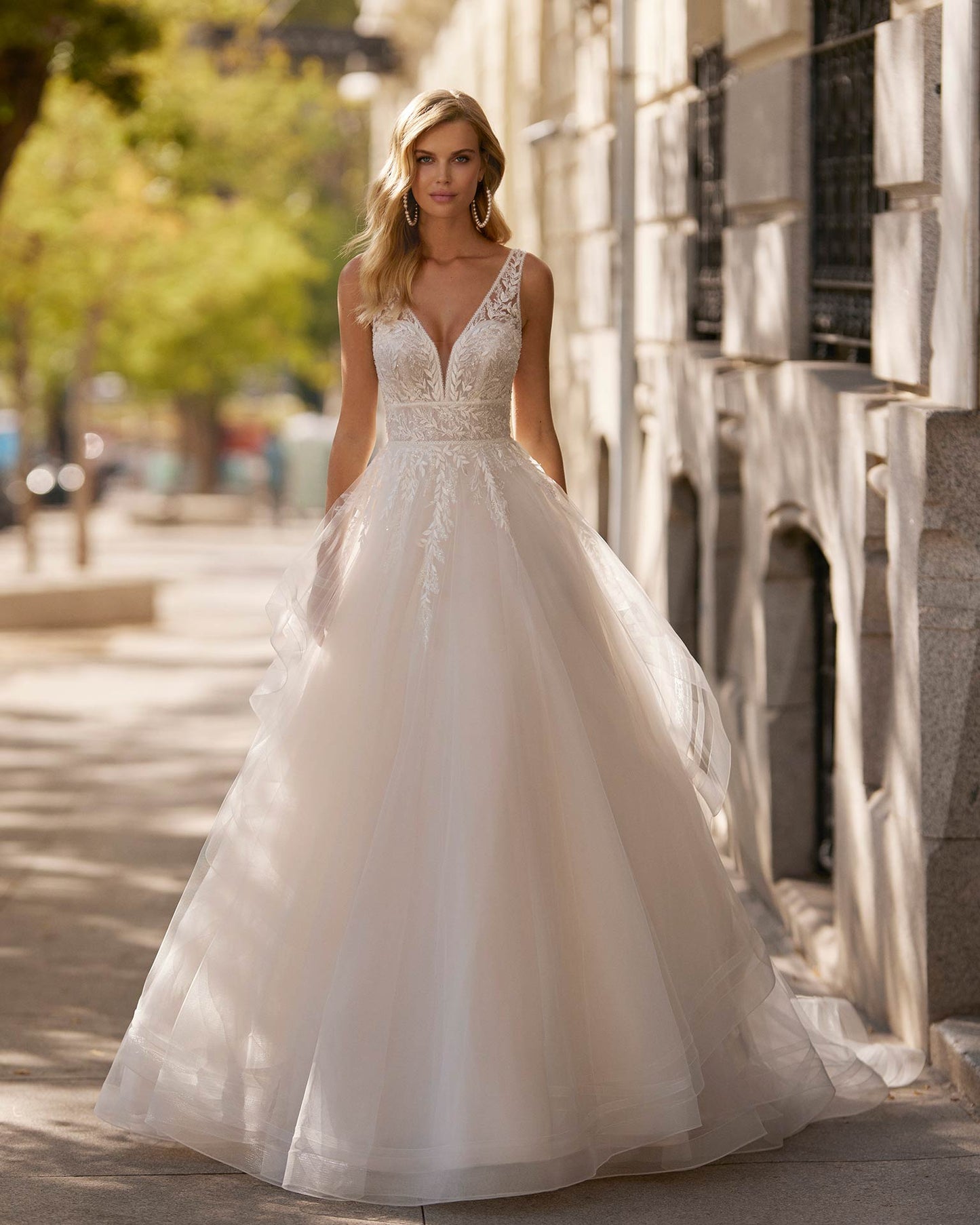 SINDEREL LUNA NOVIAS